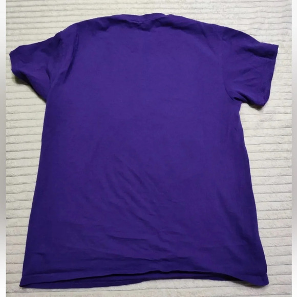 Purple Rain T Shirt Mens Medium Purple Short Sleeve Graphic Tee Classic Casual - Picture 2 of 4